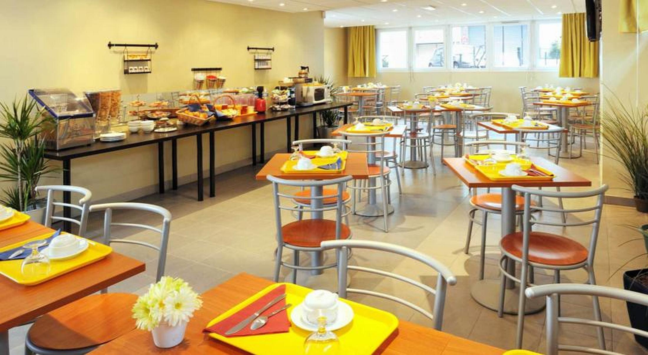 Sejours & Affaires Paris-Nanterre Aparthotel Exterior photo
