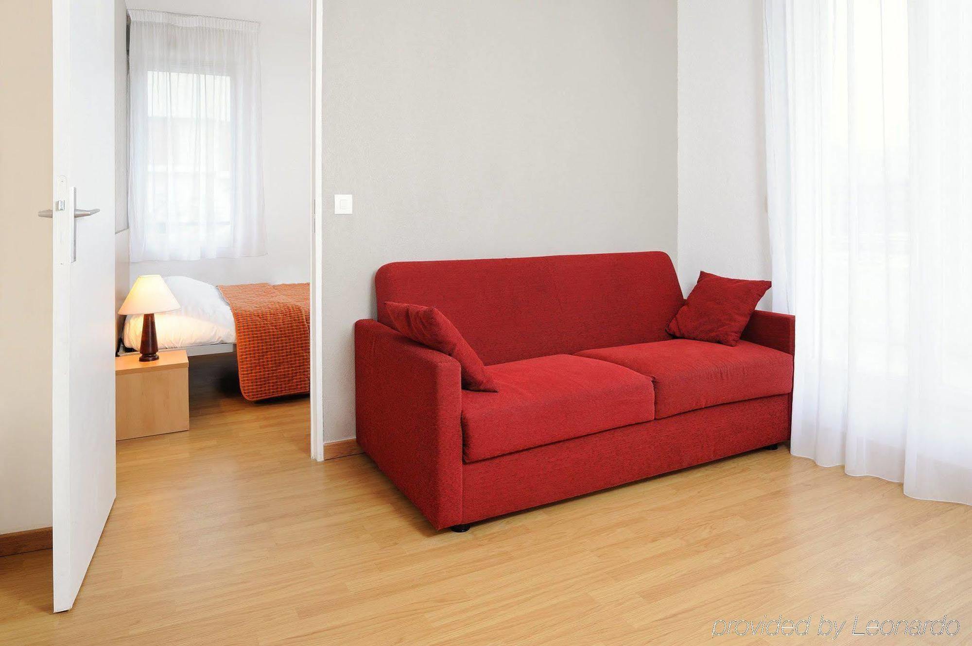 Sejours & Affaires Paris-Nanterre Aparthotel Exterior photo